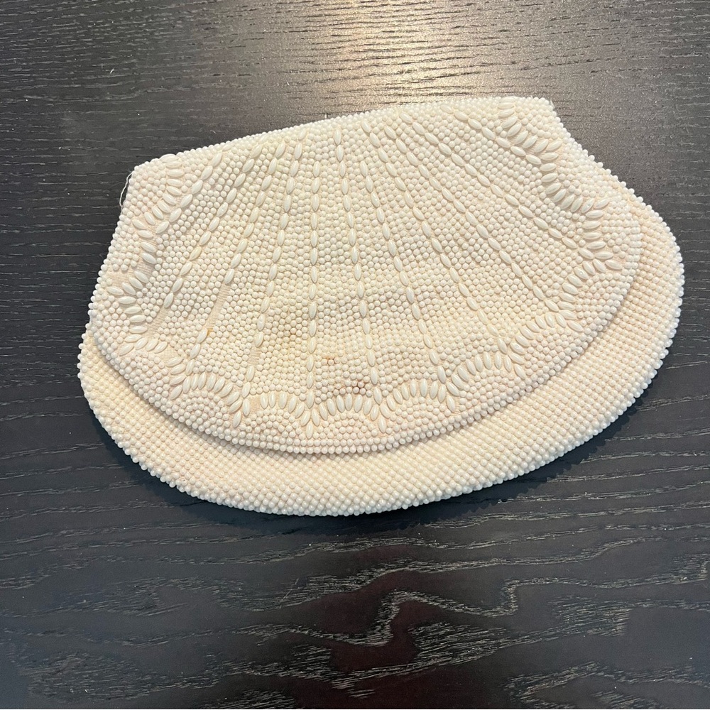 Vintage Beaded Shell-Shaped Clutch